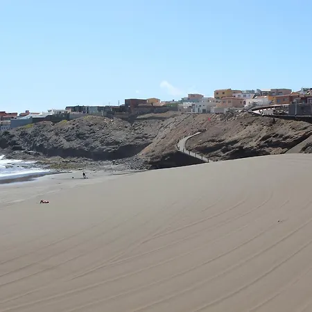 Appartement F&M Penthouse With Terrace Near Airport And Beaches