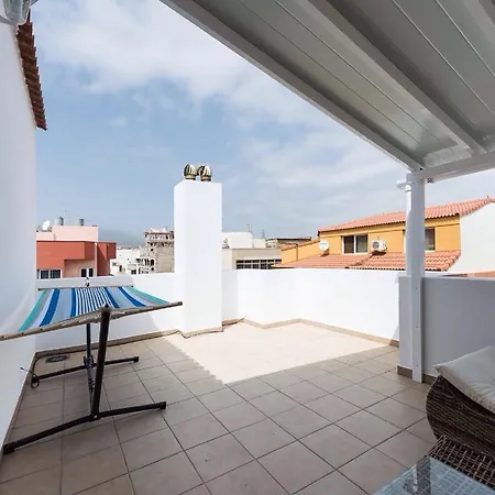 F&M Penthouse With Terrace Near Airport And Beaches Apartamento
