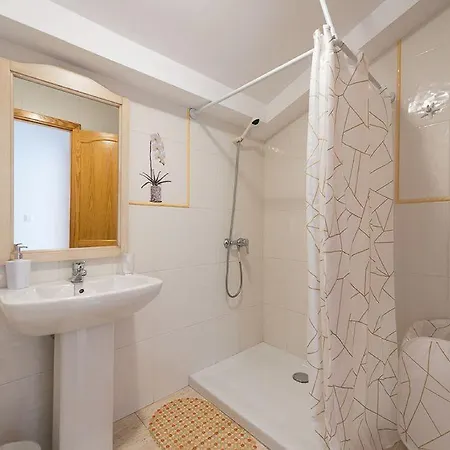 F&M Penthouse With Terrace Near Airport And Beaches Apartamento *